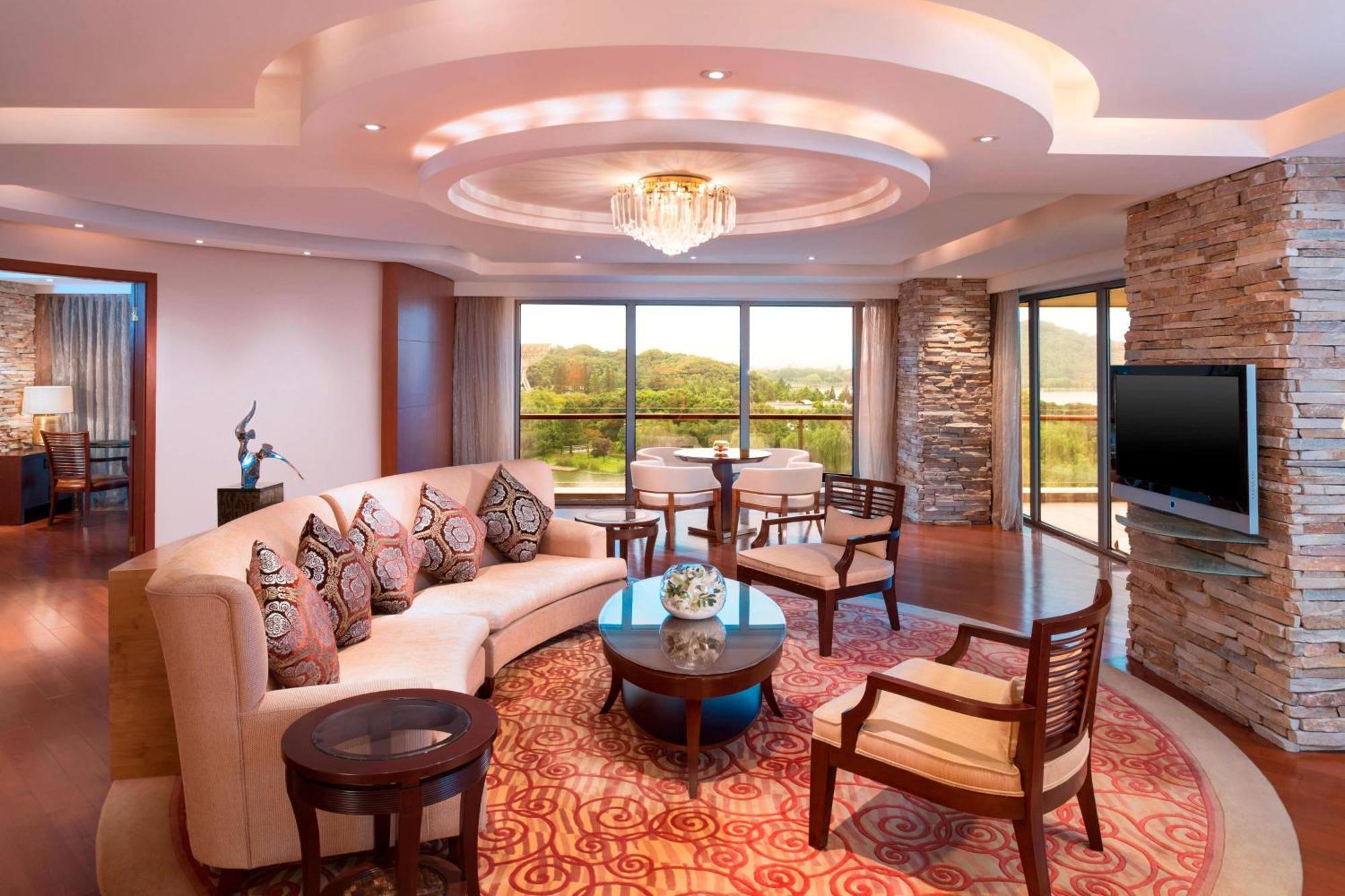 The Yuluxe Sheshan, Shanghai, A Tribute Portfolio Hotel Сунцзян Экстерьер фото