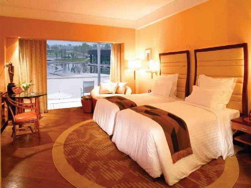 The Yuluxe Sheshan, Shanghai, A Tribute Portfolio Hotel Сунцзян Экстерьер фото
