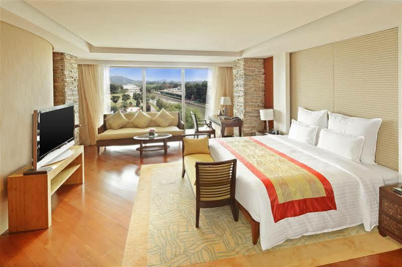 The Yuluxe Sheshan, Shanghai, A Tribute Portfolio Hotel Сунцзян Экстерьер фото
